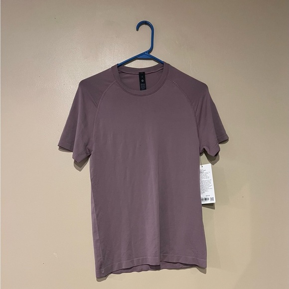 Lululemon Men's XS Lavender Lux Metal Vent Tech Short Sleeve Gym Train Work Out - Picture 1 of 5